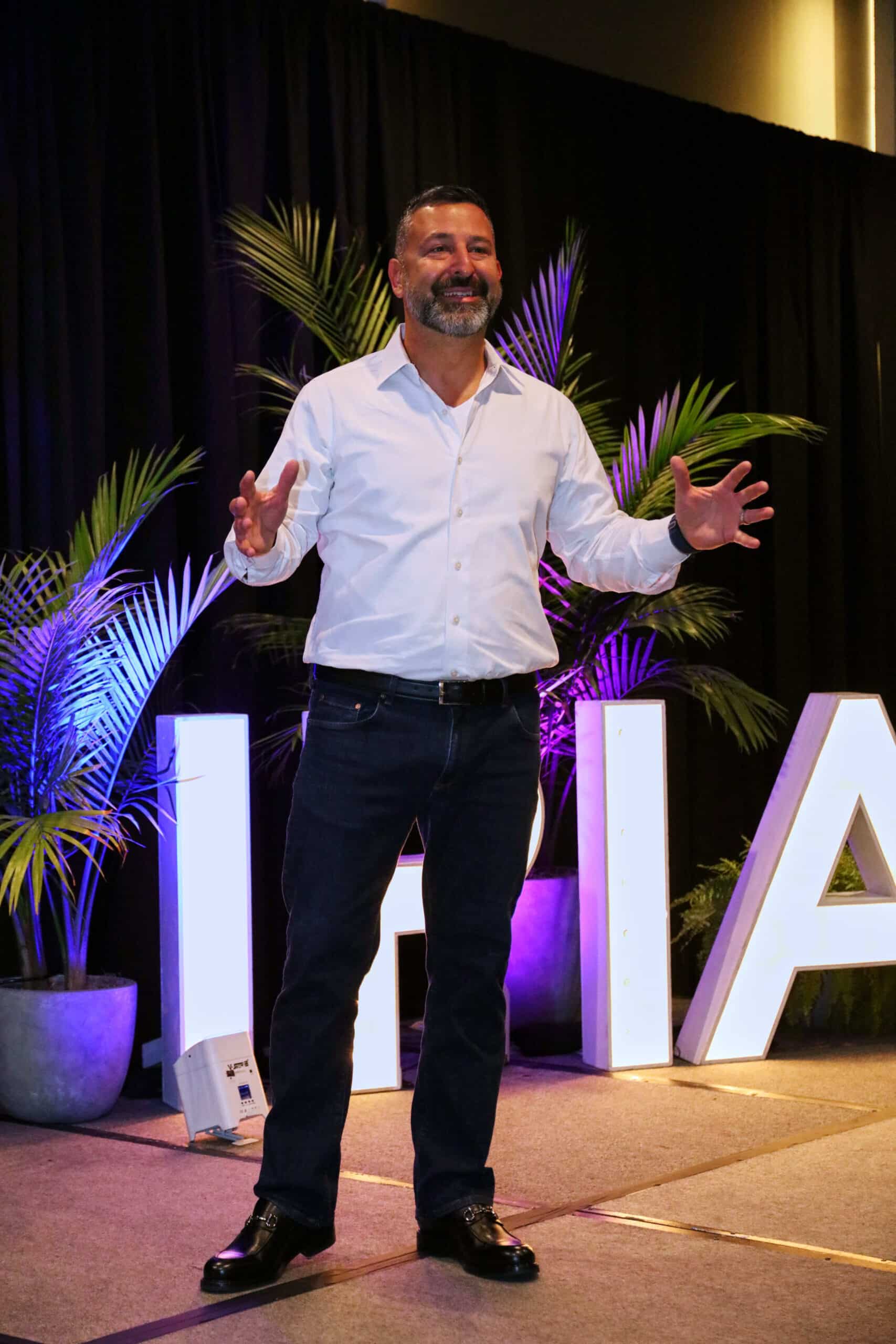 11NOV25 IPIA DAV 1081